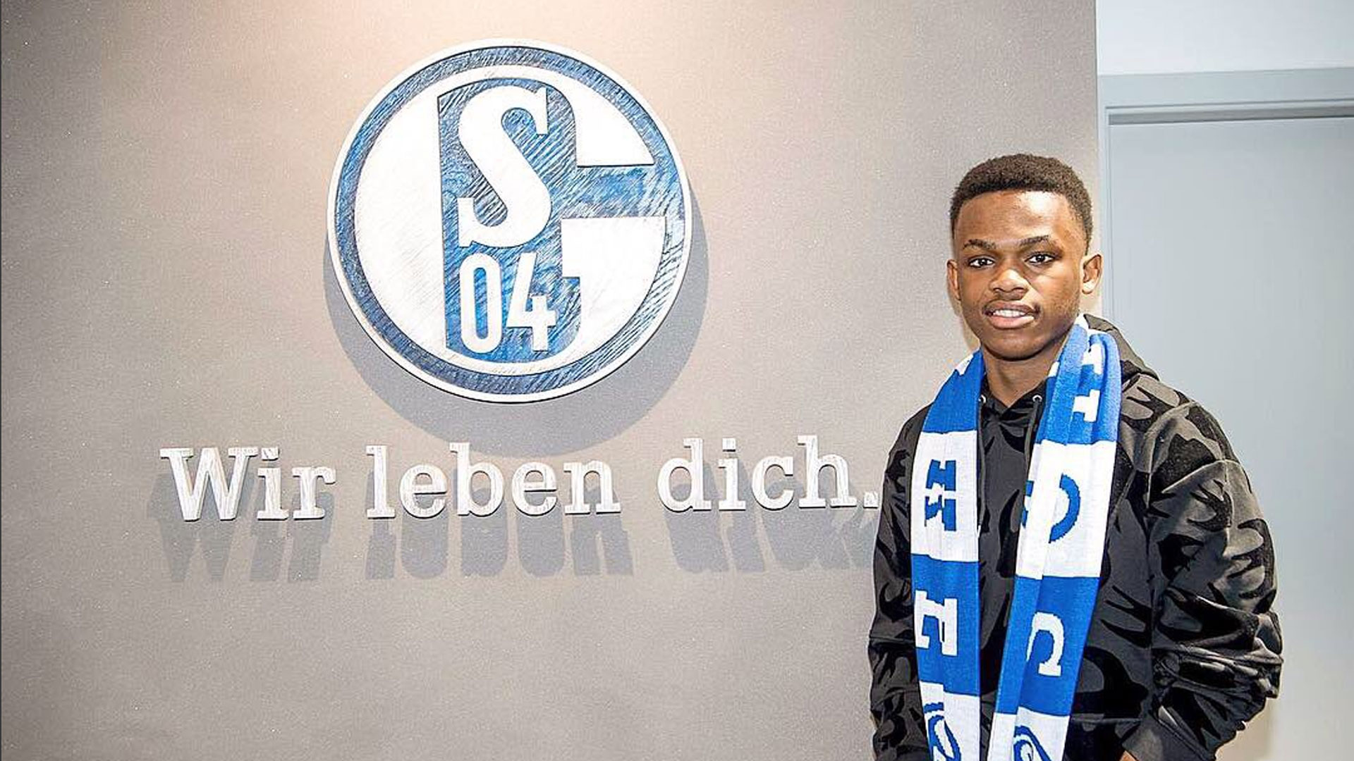 國足拿下菲律賓處於有利位置 打敘利亞打平或出線.