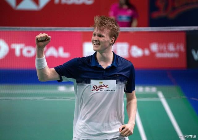 本戴維斯：英超之旅有壓力但依然踢球如故！.