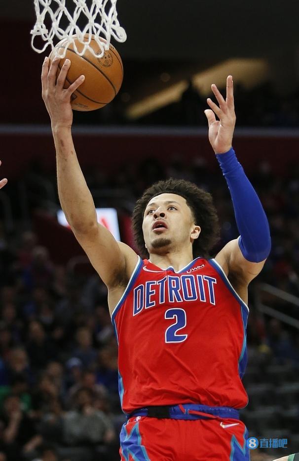 本戴維斯：英超之旅有壓力但依然踢球如故！.