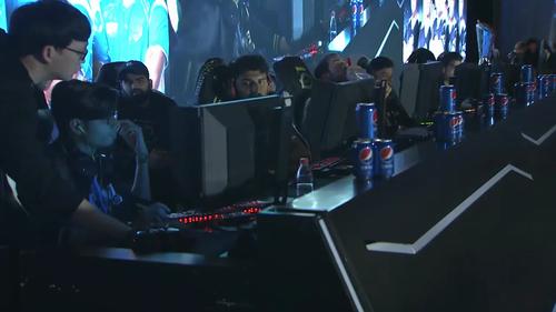 字母哥哥：管理层观看了希腊对意大利比赛 我在国家队表现促使雄鹿重新签下我