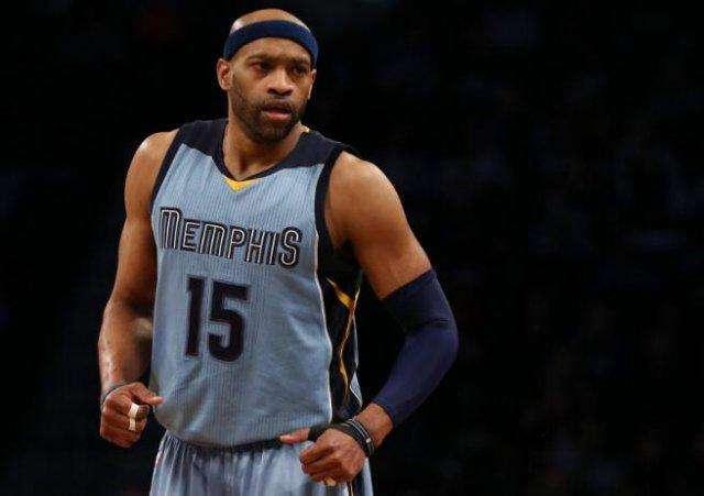 英超第29輪布萊頓0-2利物浦 薩拉赫點球破門迪亞斯建功.