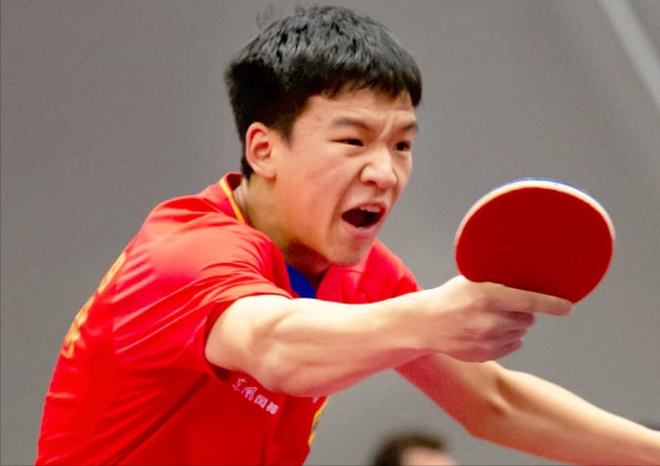 [德甲]十人“药厂”胜“霍村”.