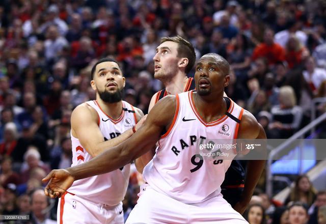 马斯切拉诺：阿连德因发烧没参加训练；温哥华队有很多好球员